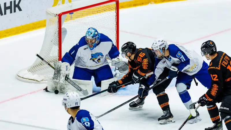 Отстоявший "на ноль" вратарь "Барыса" признался, кого считает лучшим игроком победной игры