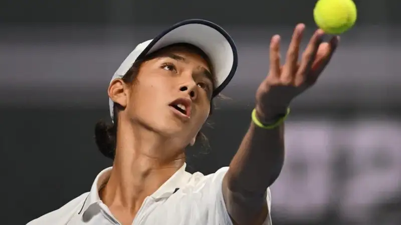 Амир Омарханов успешно стартовал на турнире в Тунисе