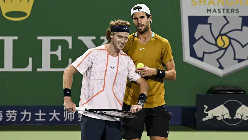 В двух сетах завершился матч российского дуэта на "Мастерс" в Индиан-Уэллсе