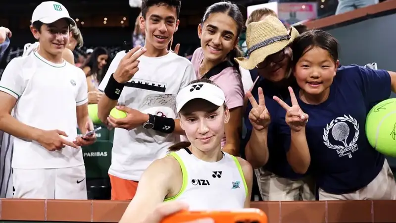 Елена Рыбакина объяснила свой прогресс: У меня собралась прекрасная команда