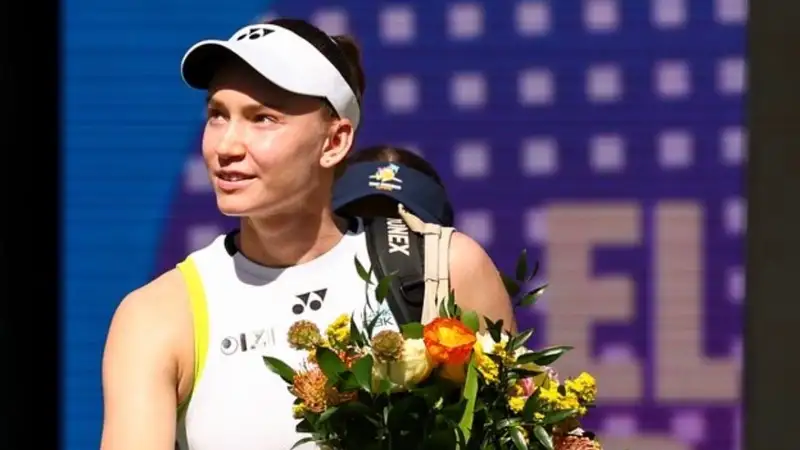 "Это был тяжёлый матч": Рыбакина прокомментировала поражение от Соболенко в Индиан-Уэллсе