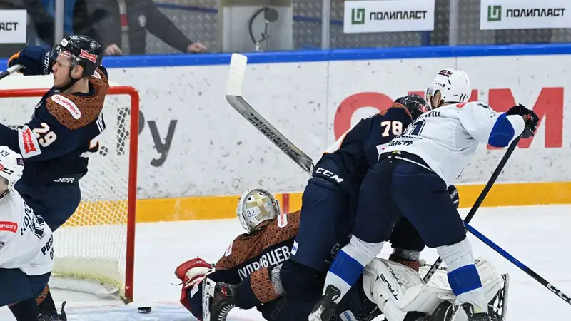 Разгромом завершился матч чемпионата России с участием вратаря сборной Казахстана