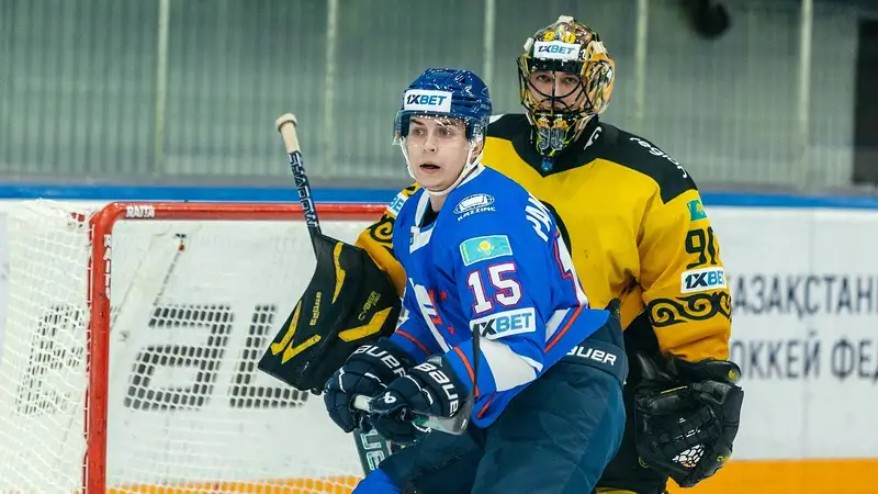 Восемь шайб было заброшено в матче "Торпедо" - "Сарыарка" в полуфинальной серии ЧРК