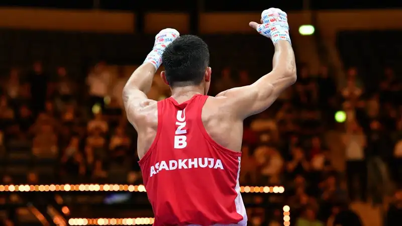 Олимпийский чемпион из Узбекистана одержал разгромную победу на ЧМ-2025 по боксу