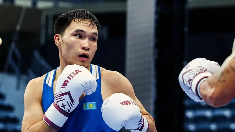 Уверенной победой завершился бой казахстанского боксёра на чемпионате мира по боксу