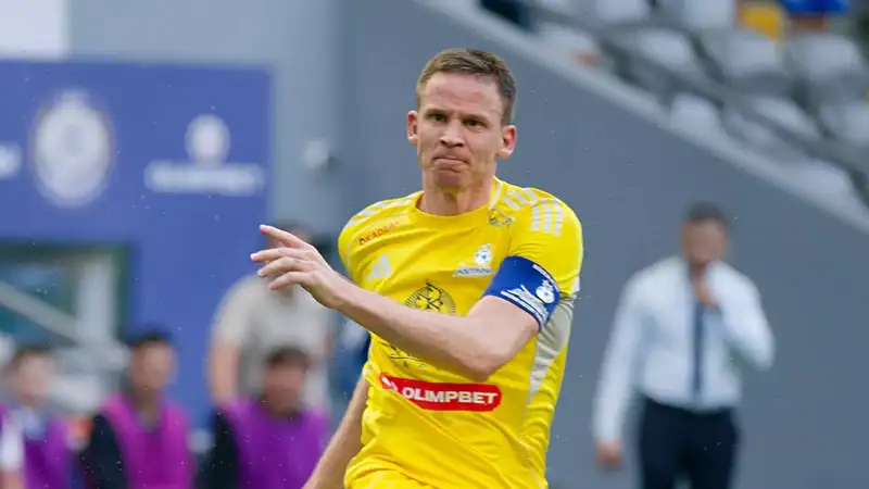 "Астана" переиграла "Тобол" в матче с двумя голами и стала новым лидером КПЛ-2026