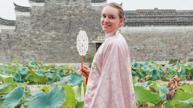 Елена Рыбакина попала в список самых горячих теннисисток планеты