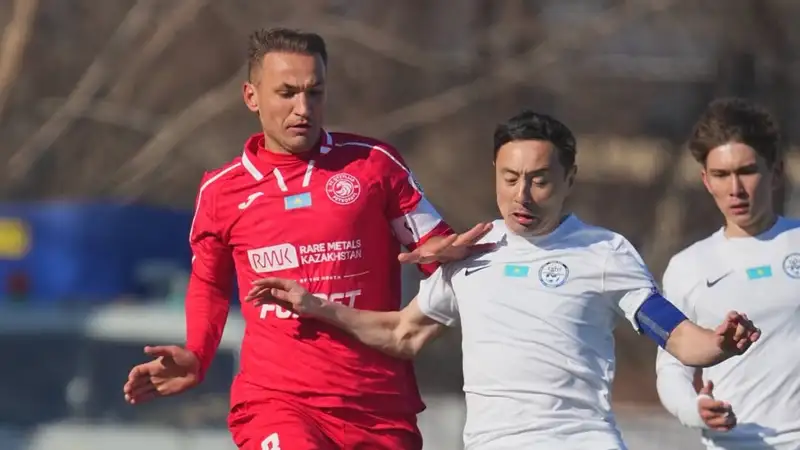 Жесткой бойней с четырьмя голами завершился матч "Кызылжар" - "Иртыш" в КПЛ