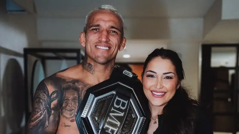 Чарльз Оливейра