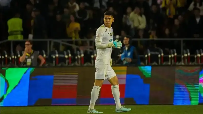 Исторический голкипер Лиги чемпионов признан лучшим игроком матча "Кайрат" - "Пафос"