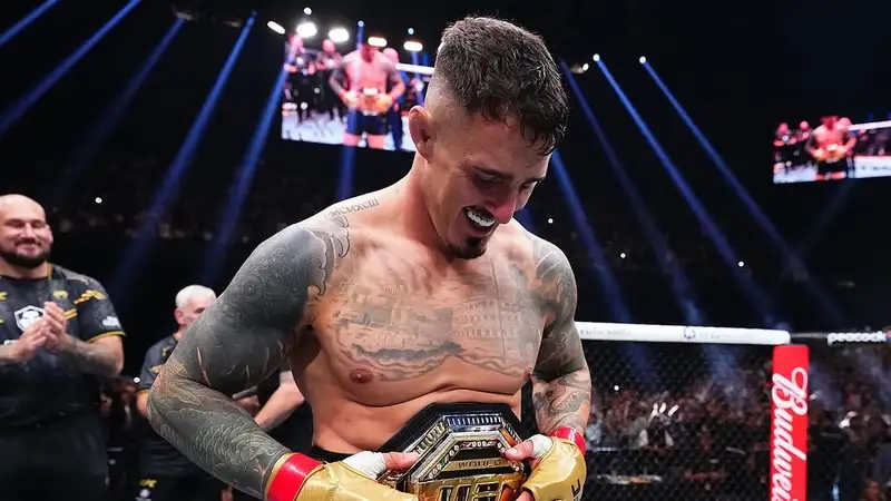 Том Аспиналл