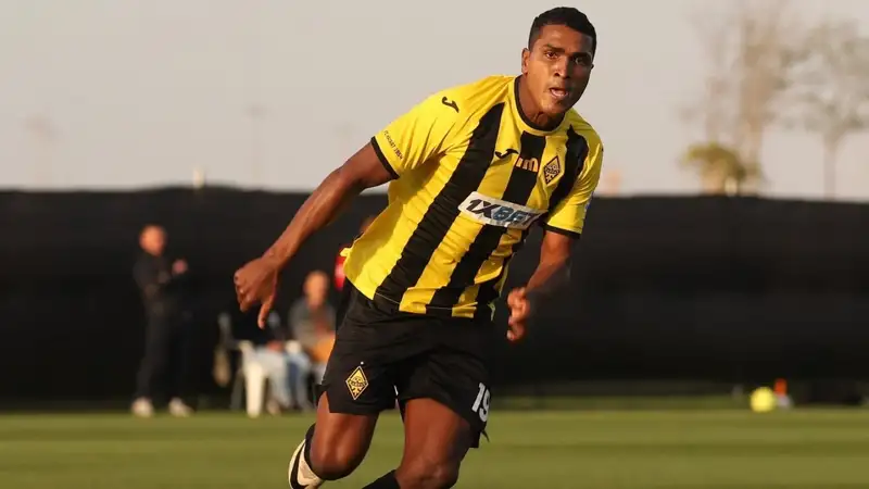 Сантана может уйти в "Женис"