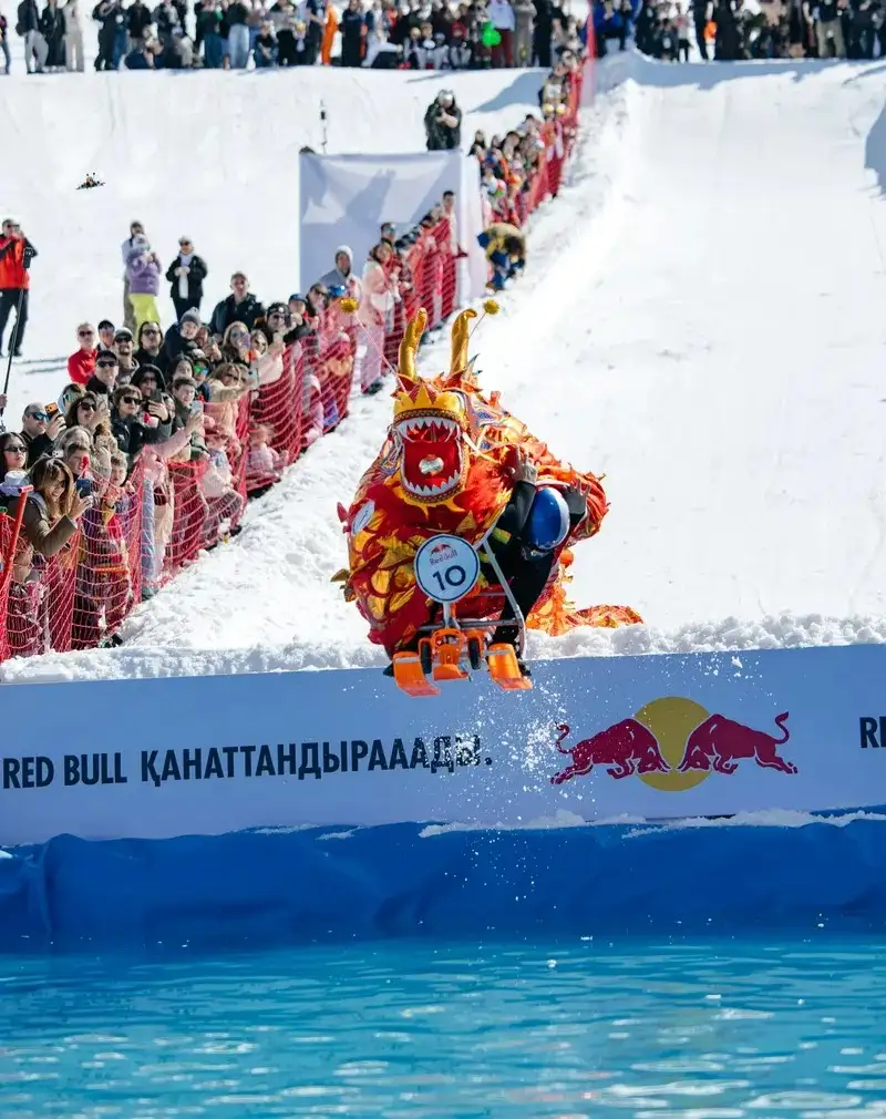 Выступление на Red Bull Jump & Freeze, фото - Новости Sportarena.kz от 23.03.2026 18:44