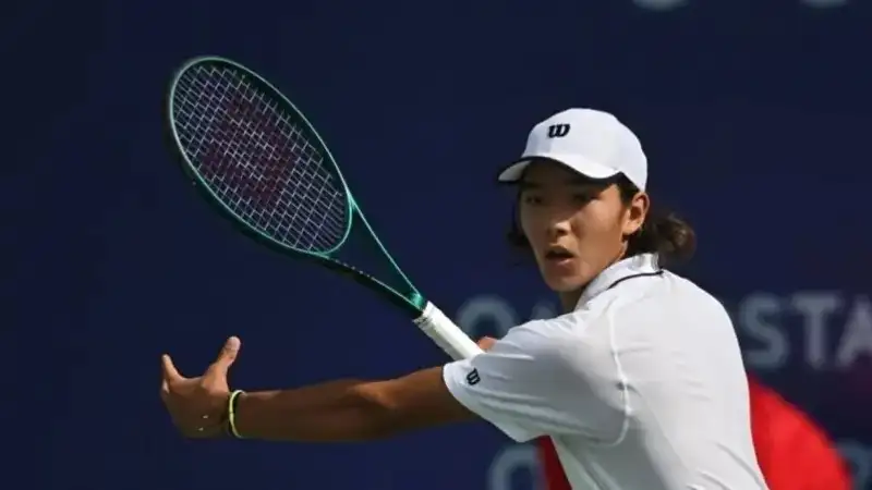 Амир Омарханов 