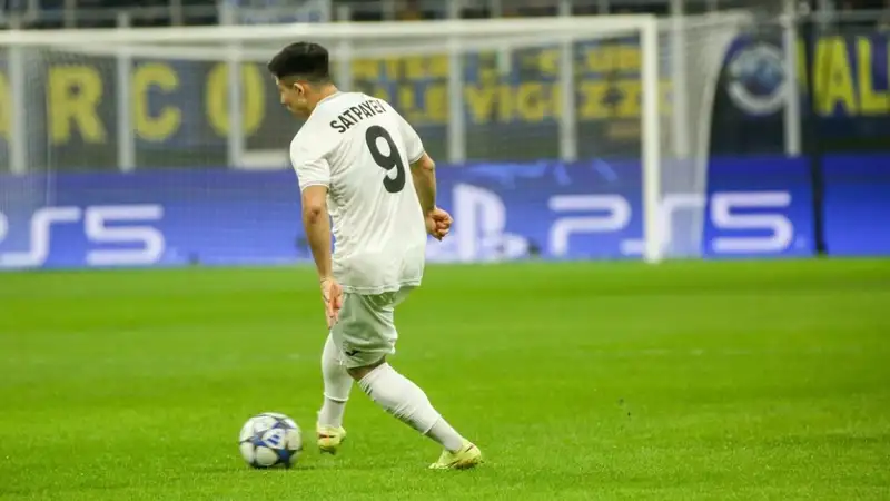 "Жаль, что Сатпаев не забил на 12-й секунде": известный форвард - о матче "Кайрата" с "Реалом"