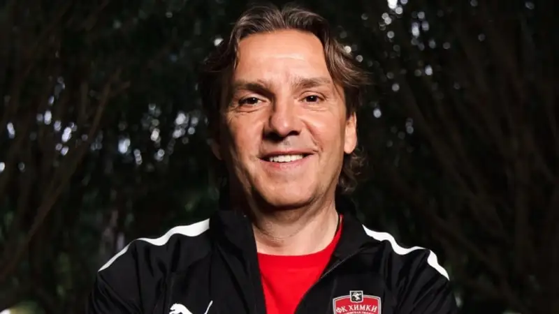 Экс-наставник "Астаны" может заменить Адиева в "Крыльях Советов"