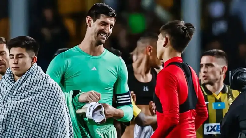 Голкипер "Реала" установил уникальное достижение в матче против "Кайрата" в Алматы