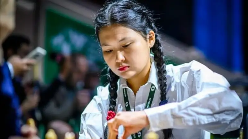 Лучшая шахматистка Казахстана стала бронзовой призёркой на крупном турнире в Узбекистане