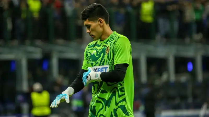 "Кайрат" выступил с обращением перед матчем с "Арсеналом" в Лондоне