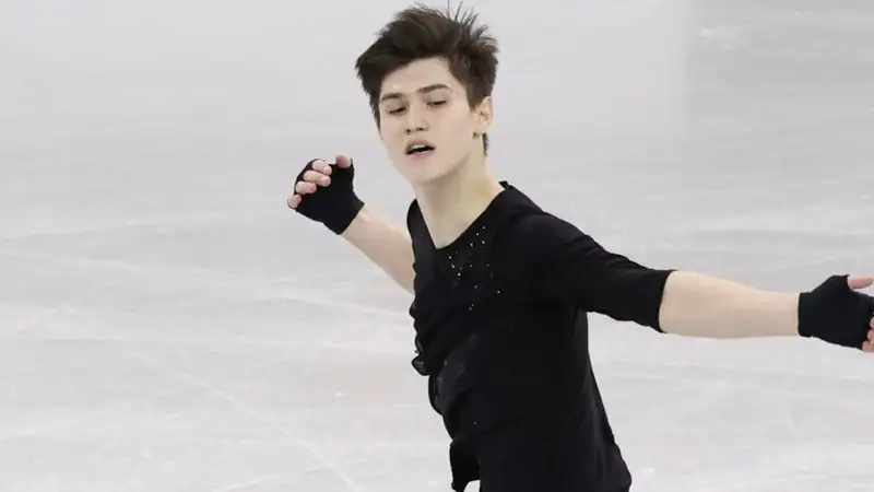 Видео короткой программы Диаса Жиренбаева на чемпионате мира-2026