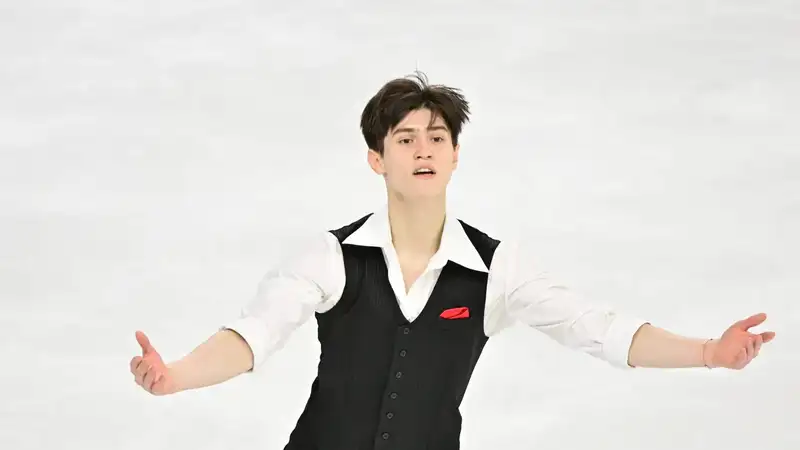 Казахстанский фигурист не смог отобраться в произвольную программу на ЧМ-2026