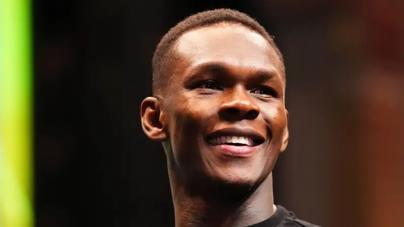 Исраэль Адесанья 