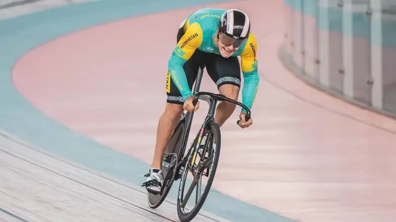 Казахстан выиграл "золото" в последний день чемпионата Азии по велотреку