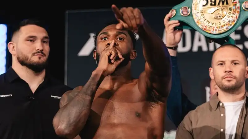 Адамес выступил с заявлением 