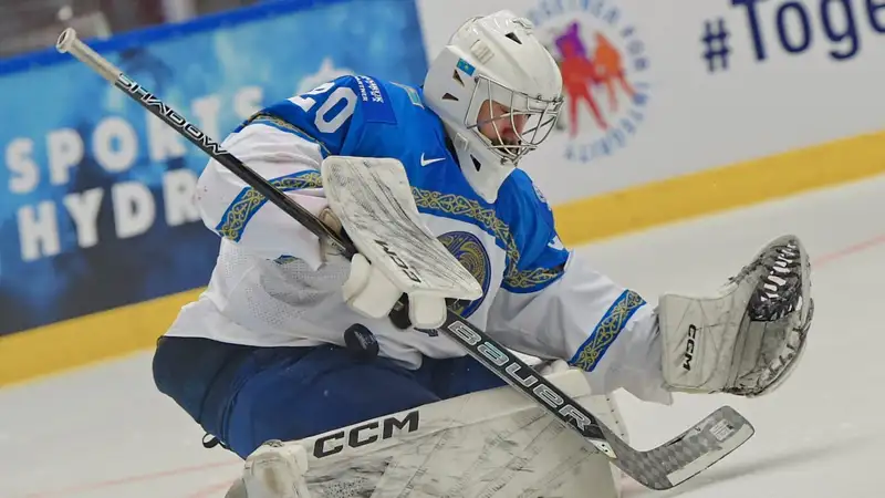 Сборная Казахстана по хоккею может лишиться основного вратаря на чемпионате мира