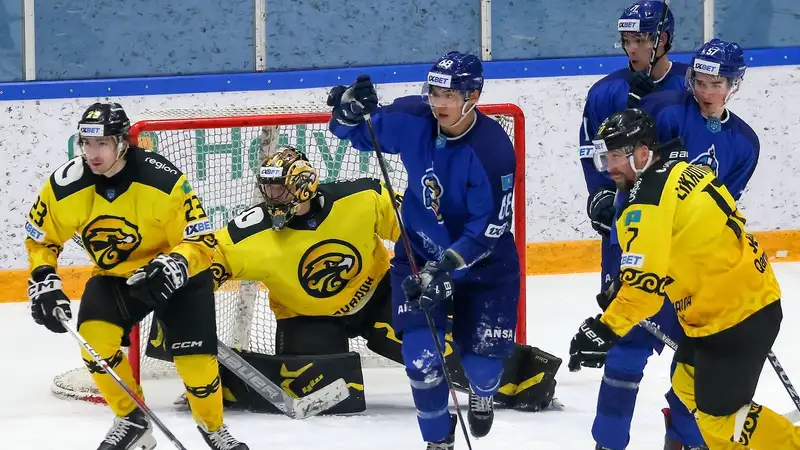 "Номад" – "Сарыарка"