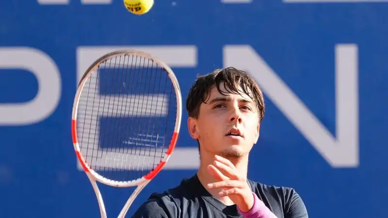 Вторая ракетка Казахстана прекратил выступление на турнире в Румынии
