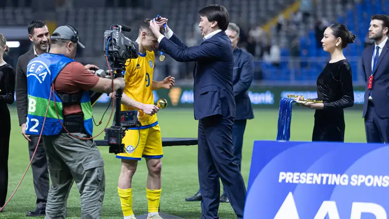 Чесноков лучший игрок турнира 