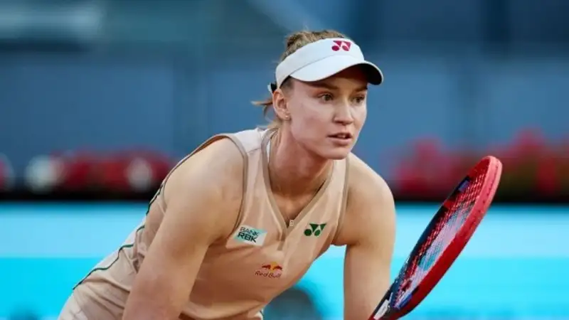 Экс-третья ракетка мира объяснила, почему Рыбакиной сложнее играть на грунте