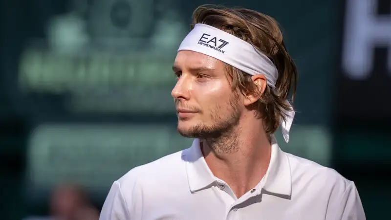 "Это просто трэш": отец Александра Бублика - об отношении Тарпищева к теннисистам