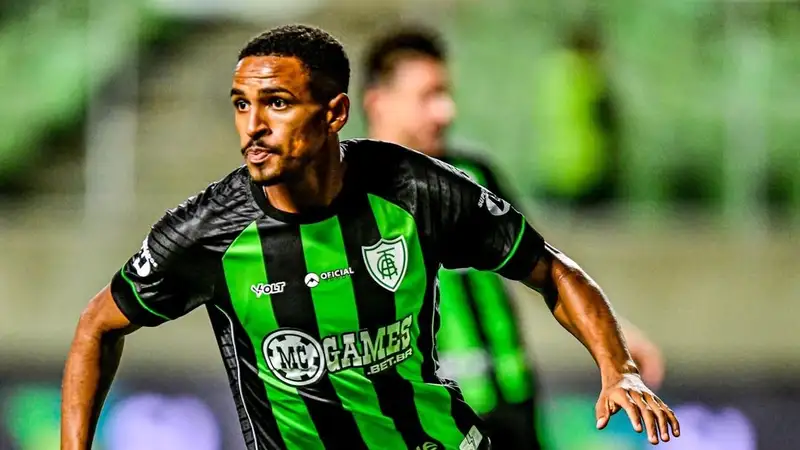 "Кайсар" подписал контракт с бразильским полузащитником