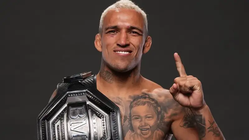 Чарльз Оливейра назвал неожиданное условие для своего боя с чемпионом UFC
