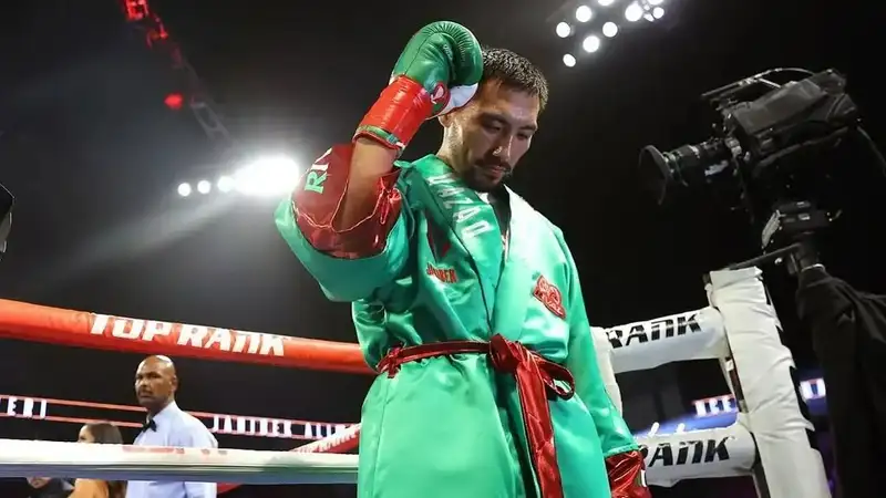 Жанибек Алимханулы официально перестал быть лучшим средневесом мира