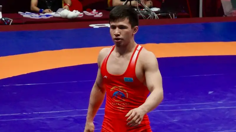 Казах победил индийца, но проиграл туркмену на чемпионате Азии по борьбе