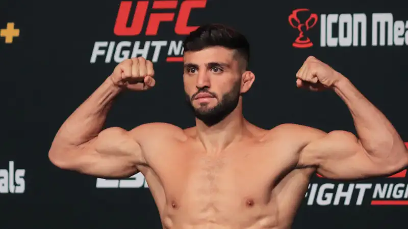 Арман Царукян ответил, кто победил бы в его бою с Хабибом Нурмагомедовым