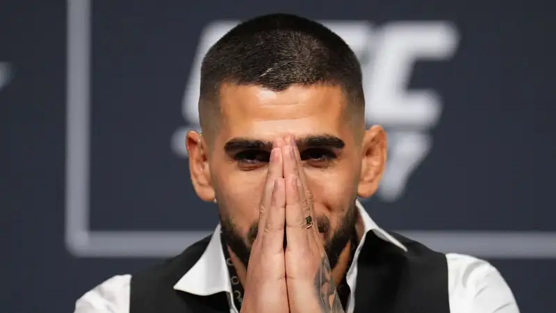 Ислам Махачев обвинил Илию Топурию в избегании боя с ним