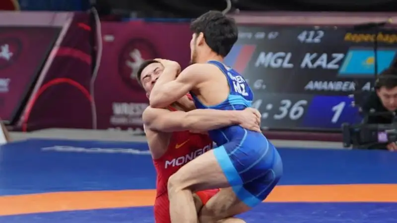 Казахстан получил третьего полуфиналиста на чемпионата Азии по борьбе за день