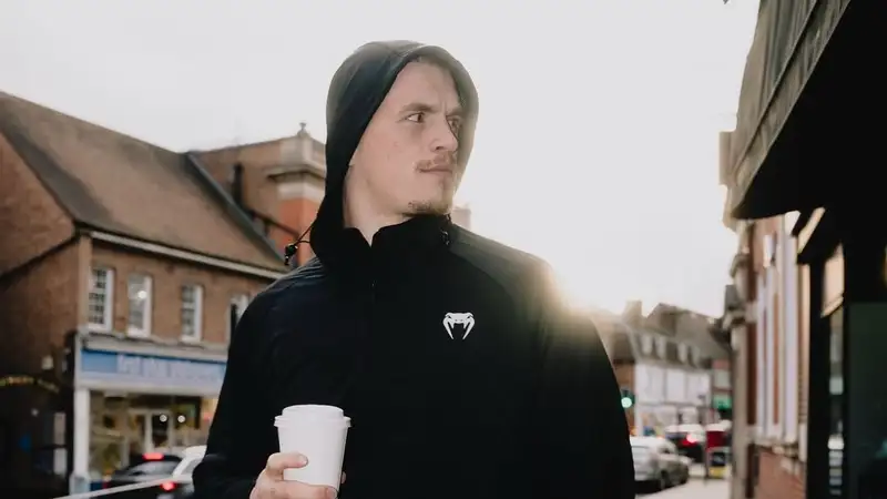 "Разрушивший" карьеру Рахмонова ирландец "пригрозил" Исламу Махачеву