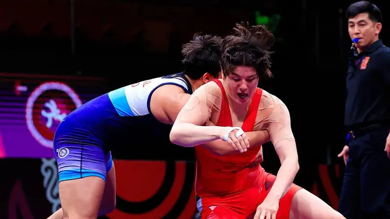 Гульмарал Еркебаева прокомментировала "бронзу" на чемпионате Азии по борьбе