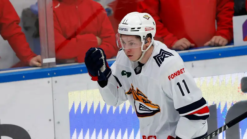 Шайба Михайлиса помогла "Металлургу" обыграть "Торпедо" в плей-офф КХЛ