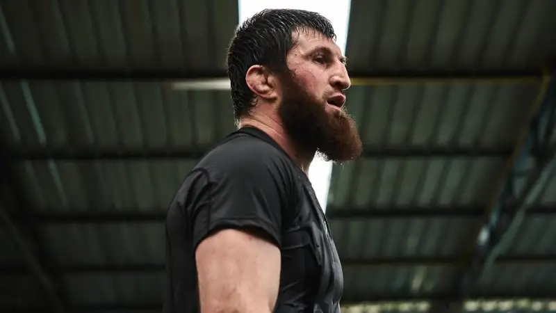 Легенда UFC поддержал бывшего чемпиона из Дагестана