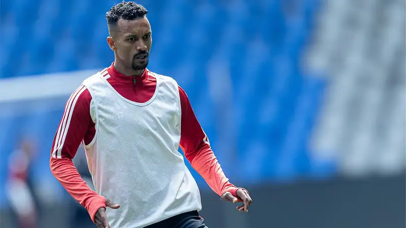 Легионер "Кайрата" раскритиковал трансфер Луиша Нани в "Актобе"