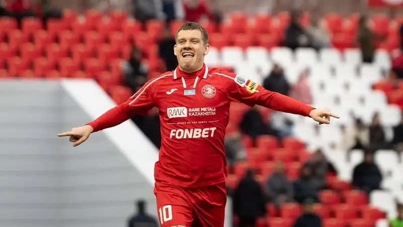 Разгромом завершился матч "Кызылжар" - "Женис" в КПЛ