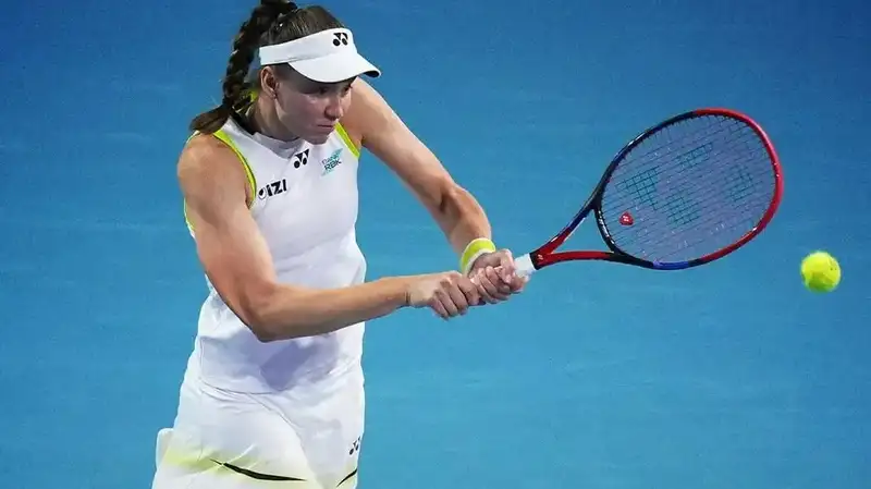 Официально: Елена Рыбакина забралась на самую высокую вершину в карьере