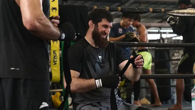 Магомед Анкалаев "принизил" чемпионский бой в UFC