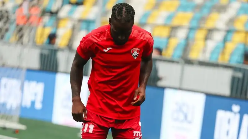 Фанаты "Кайсара" Виктора Мозеса подняли "бунт" из-за секретов в команде